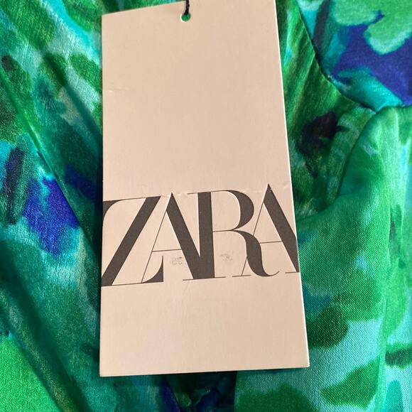 Zara Midi Floral Runched Dress - Picture 2 of 4